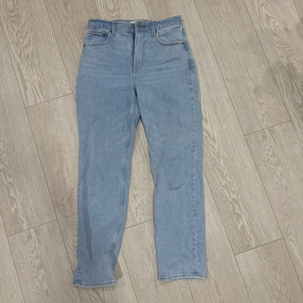 ABERCROMBIE AND FITCH JEANS 4 - Picture 5 of 8
